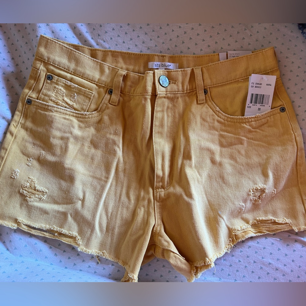 STS blue Yellow jean shorts new with tags